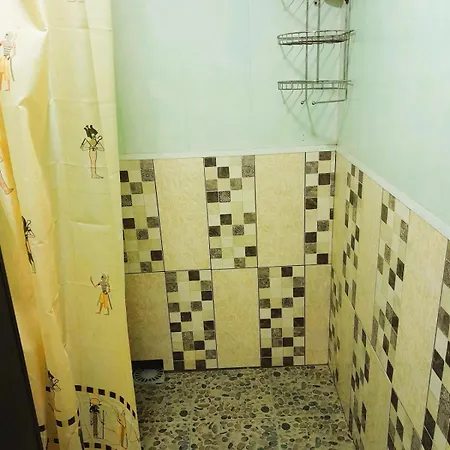 ксенія דירה *