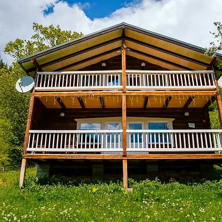 Apartman ксенія Dzembronya
